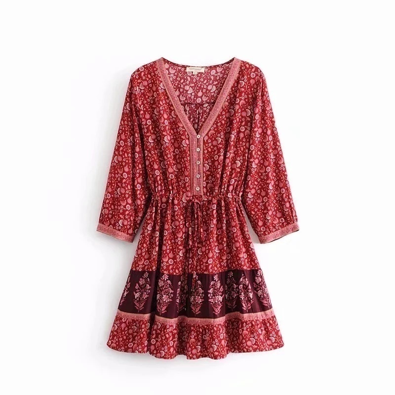 Europe and the US 2018 fall new Slimming Skinny Retro v collar stitching positioning shredded flower